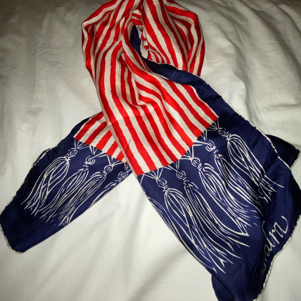 SKARA scarf